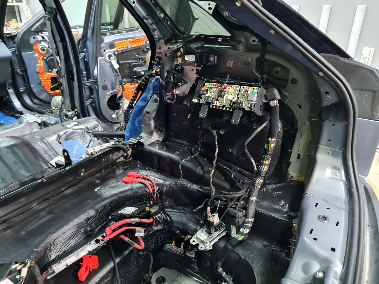 багажник 2 слой шумопоглотитель шумоизоляция Range Rover Velar
